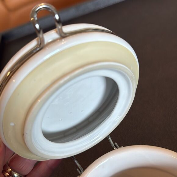 The Masterpiece Collection Ceramic Airtight Canister with Art Print - Gr… - Picture 12 of 13